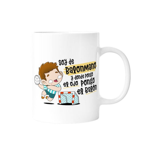 TAZA - SOY DE BALONMANO Y DONDE PONGO EL OJO PONGO EL BALÓN (HOMBRE) de MALASAÑA