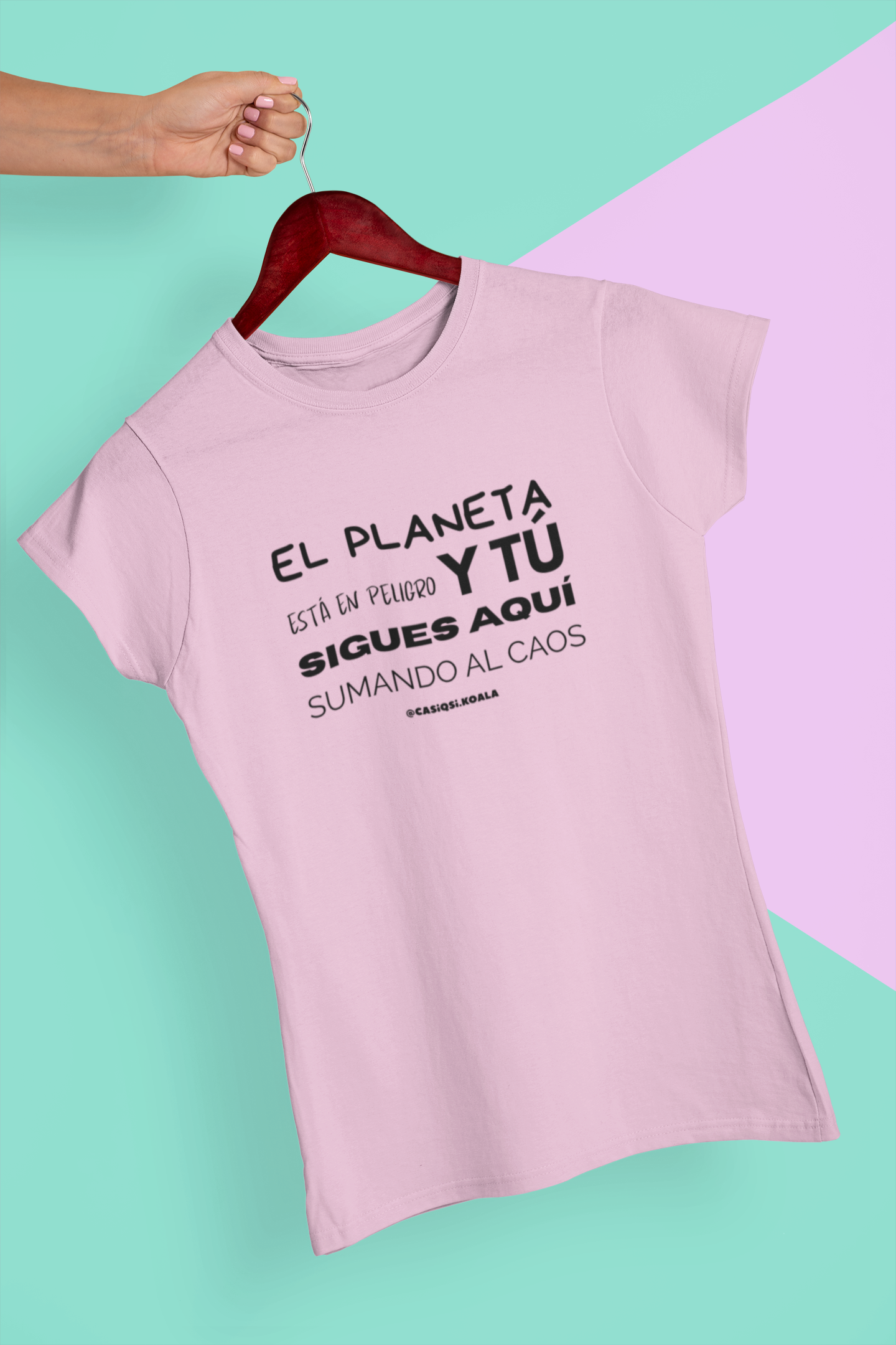 Camiseta ''EL PLANETA EN PELIGRO....'' mujer