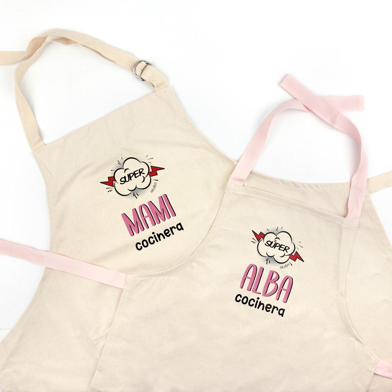 Pack Delantal Mamá y Delantal Niño/a Rosa Personalizado Súper Mami y Súper (nombre) cocinero