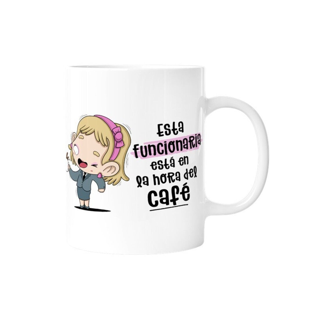 TAZA - ESTA FUNCIONARIA ESTÁ EN LA HORA DEL CAFÉ