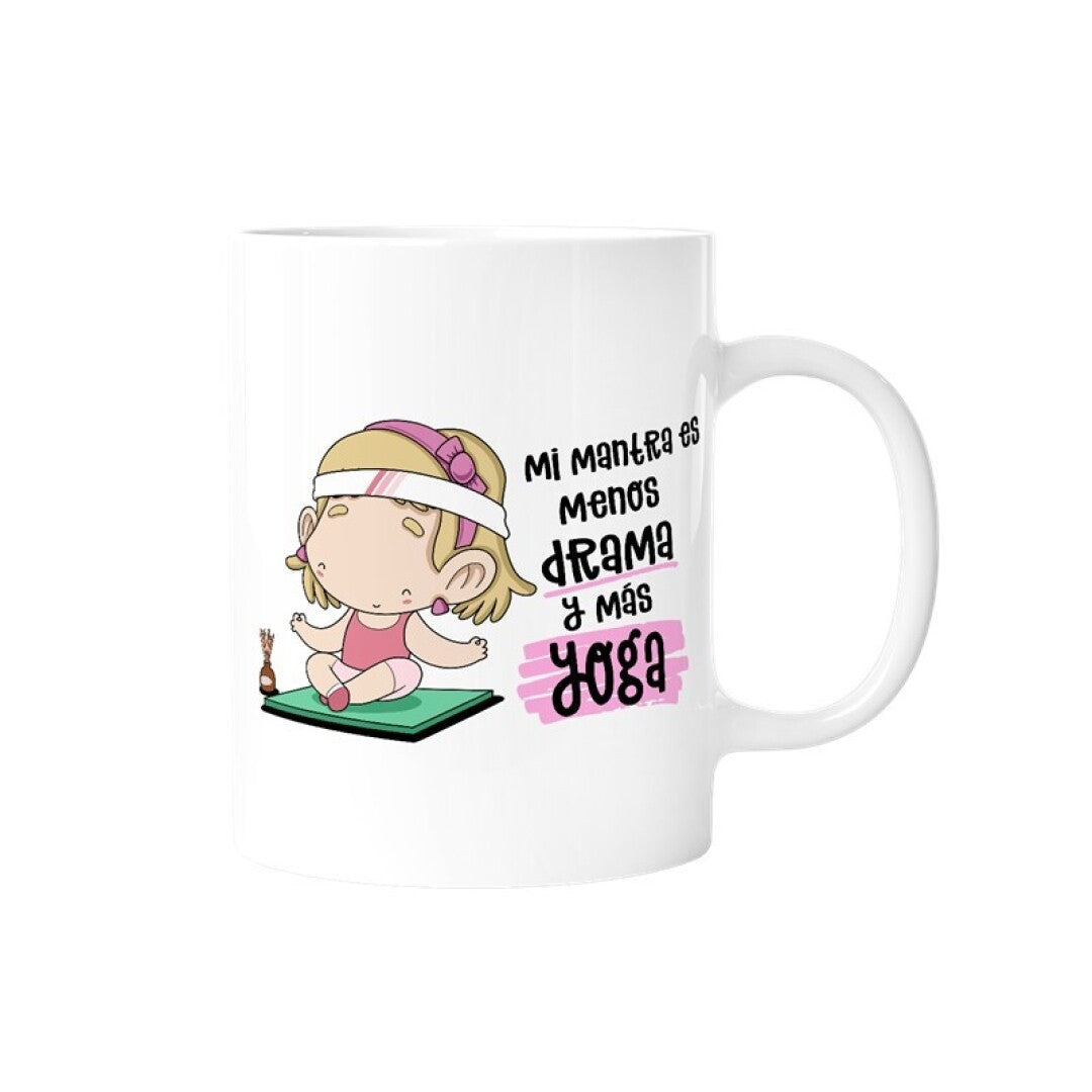 TAZA - MI MANTRA ES MENOS DRAMA Y MÁS YOGA (MUJER) de MALASAÑA