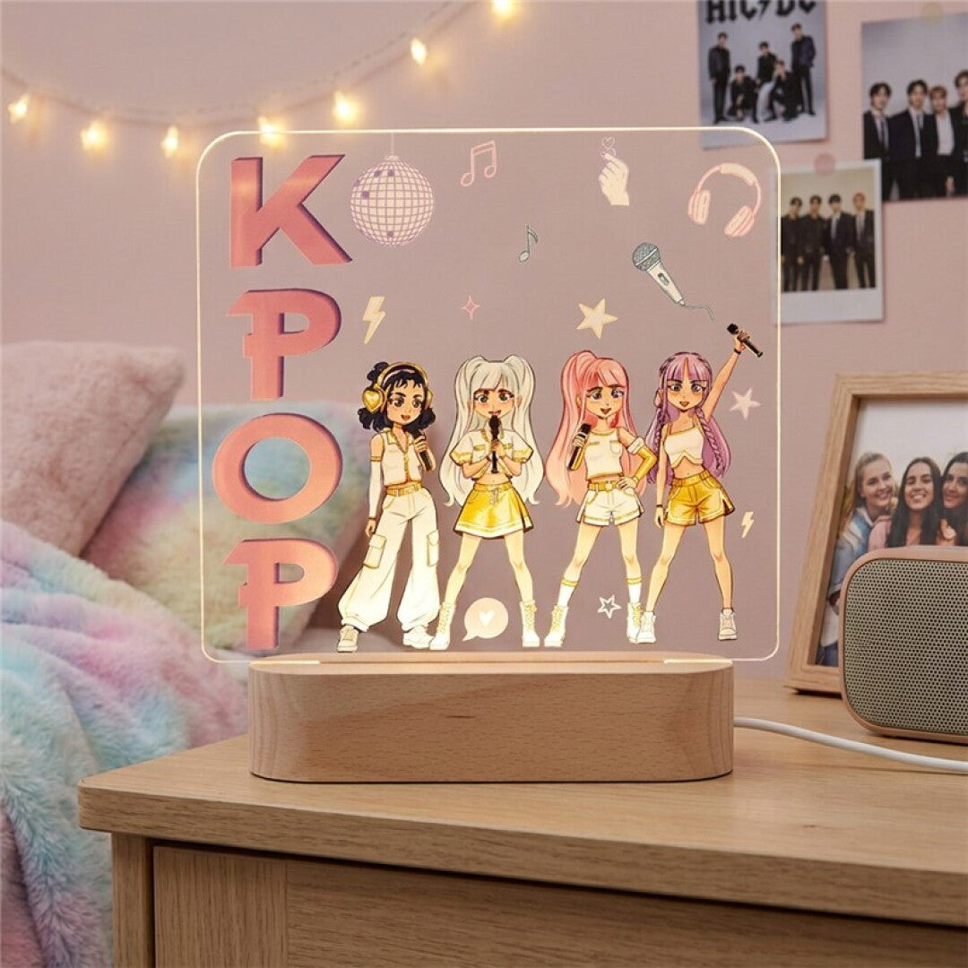 LÁMPARA DE MADERA CON ROTULADOR PERSONALIZABLE CUADRADO /  K-POP